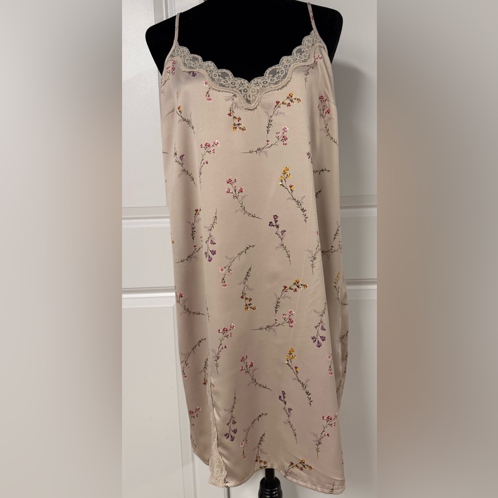 GapBody Lace Trim Nightgown